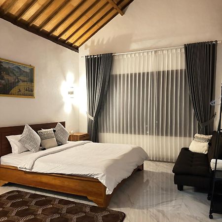 Dira Bungalows Tetebatu Esterno foto