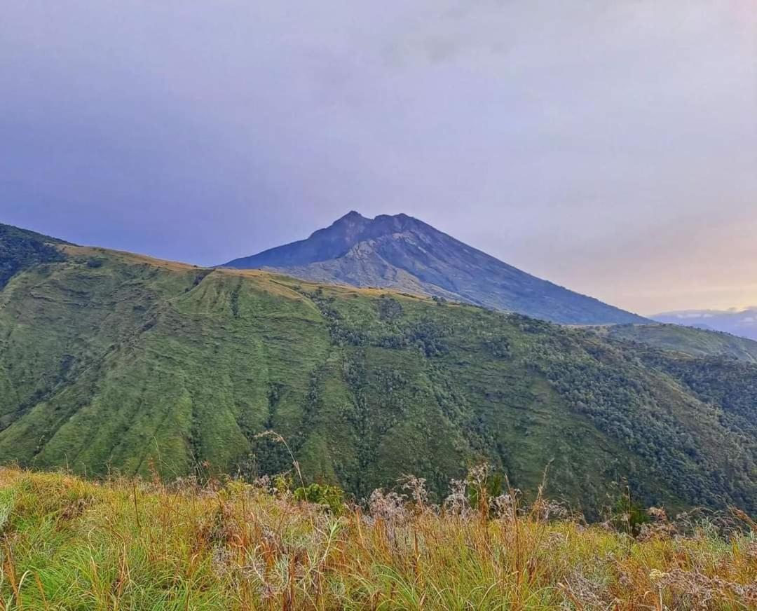 Dira Bungalows Tetebatu Esterno foto