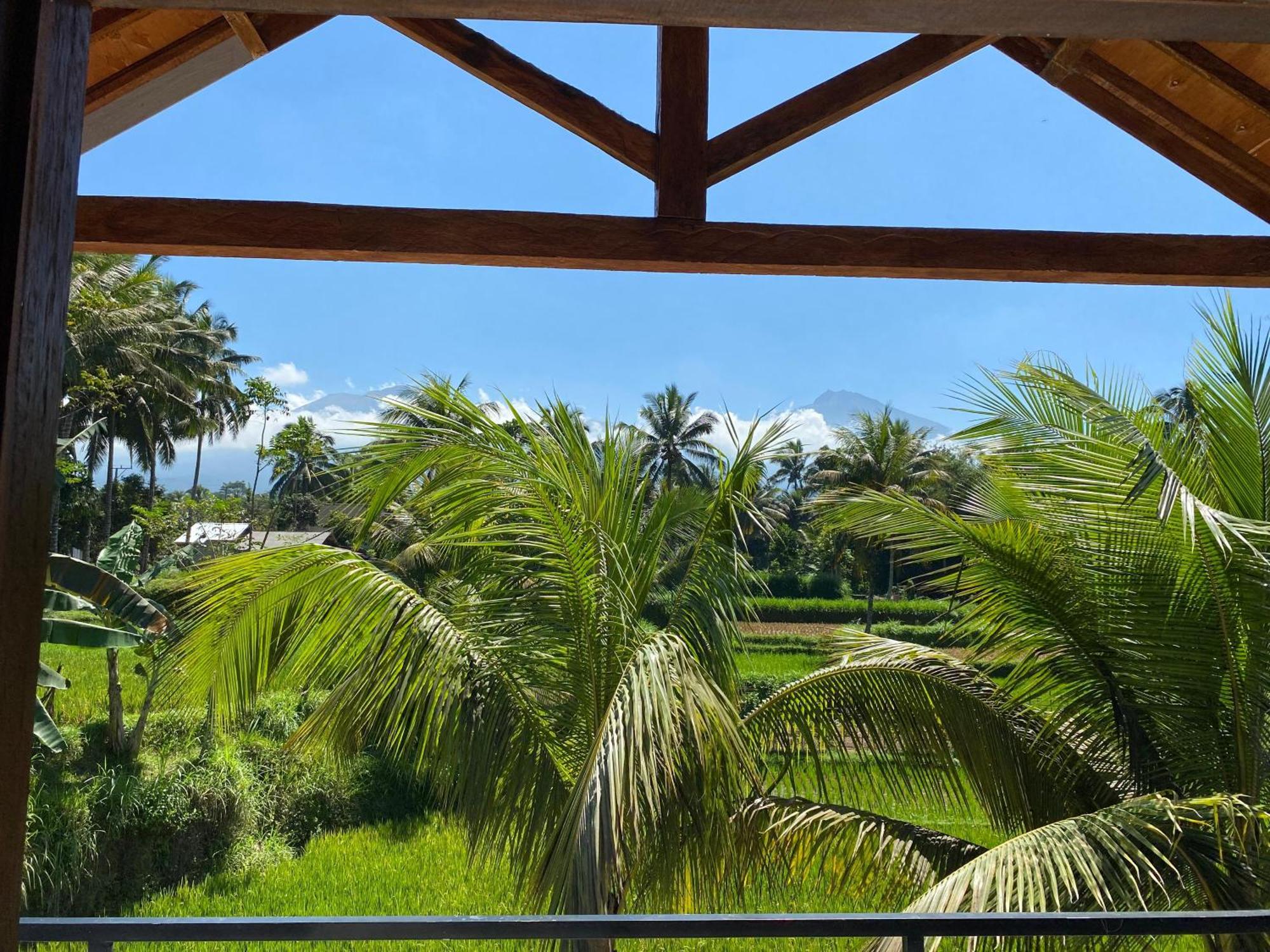 Dira Bungalows Tetebatu Esterno foto